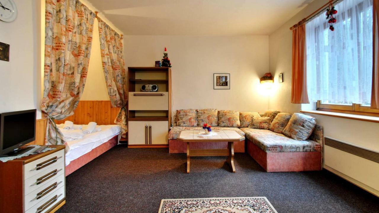 Ski - Apartment Рокитнице над Ийзероу Екстериор снимка