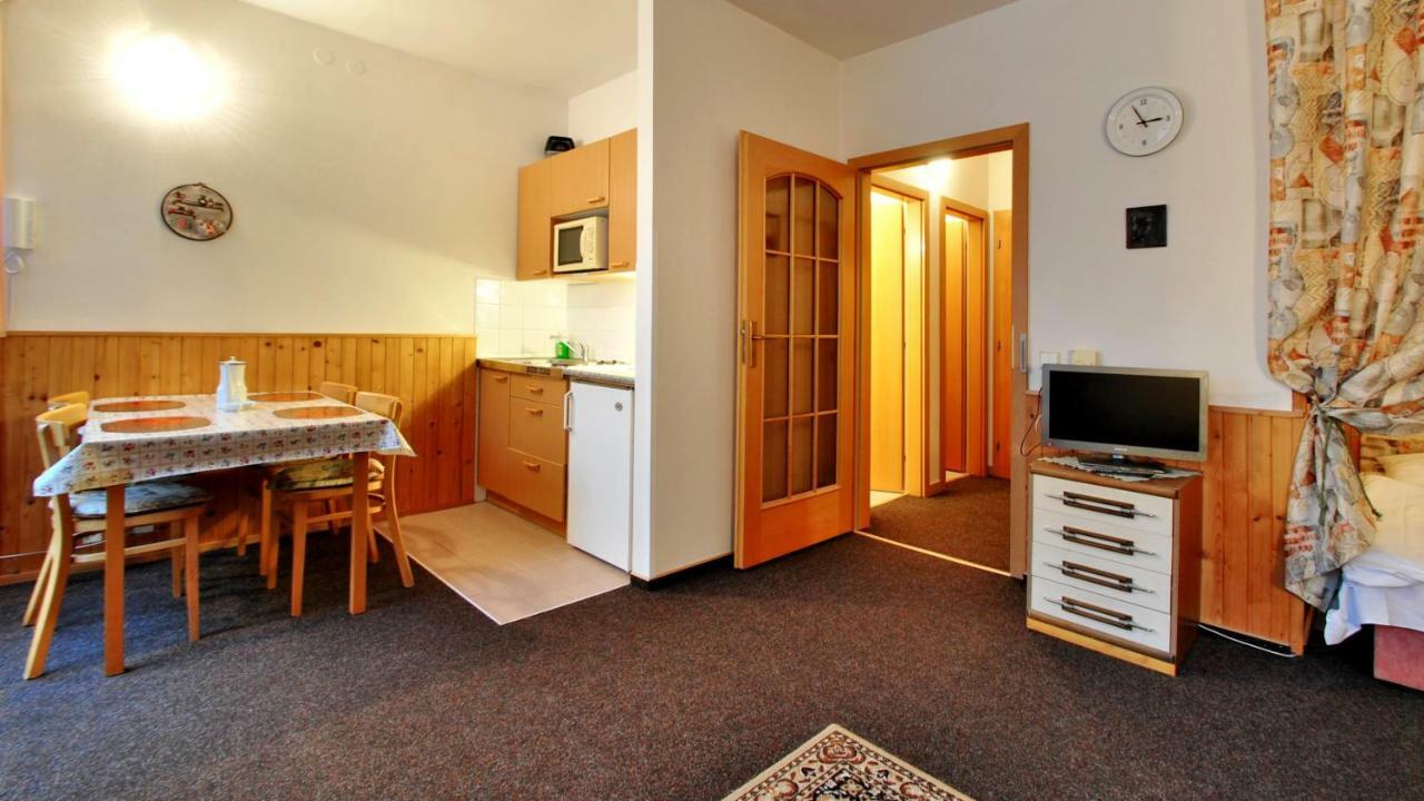 Ski - Apartment Рокитнице над Ийзероу Екстериор снимка
